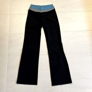 Lululemon mid rise wide leg 34” luon.